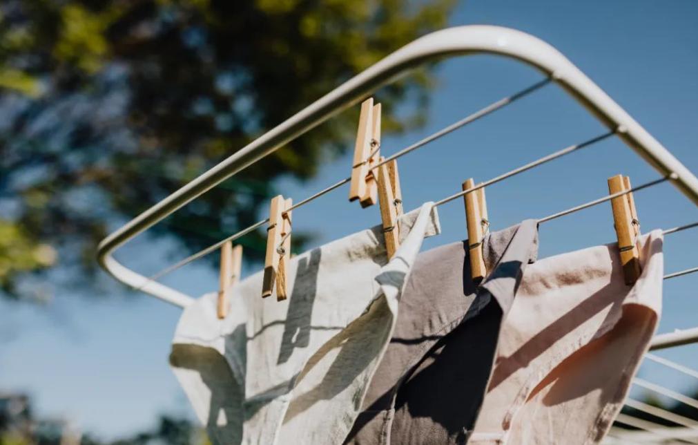 如何消除衣服阴干的臭味,阴干的衣服很臭怎么解决