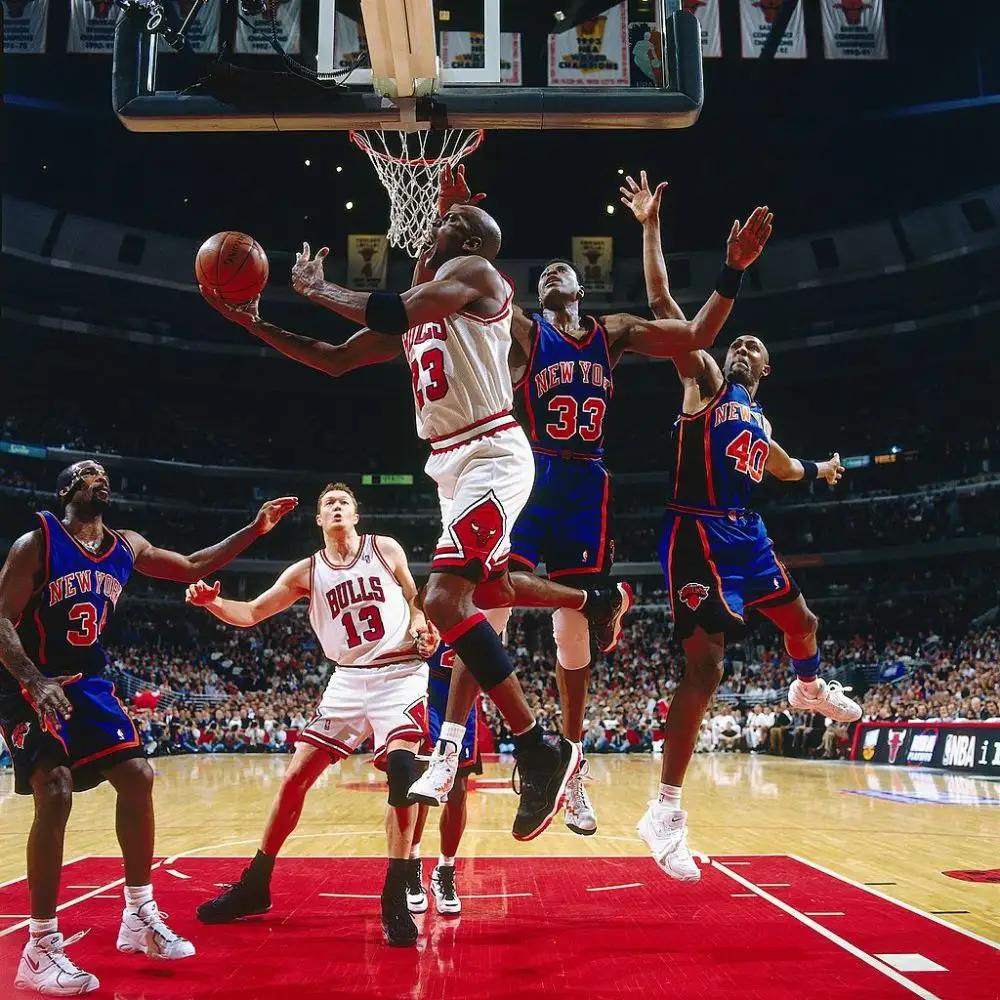 三大中锋的传奇1984年力压乔丹,乔丹唯一被称为篮球之神的男人