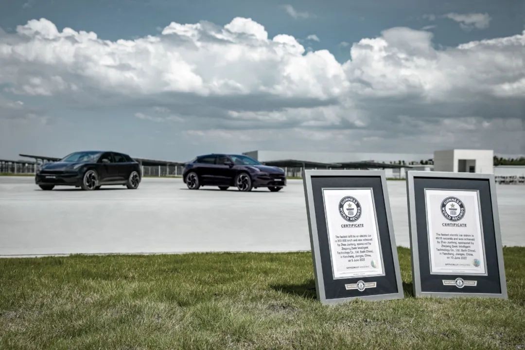 极氪宣布交付量突破1万辆,极氪交付量2月份回升