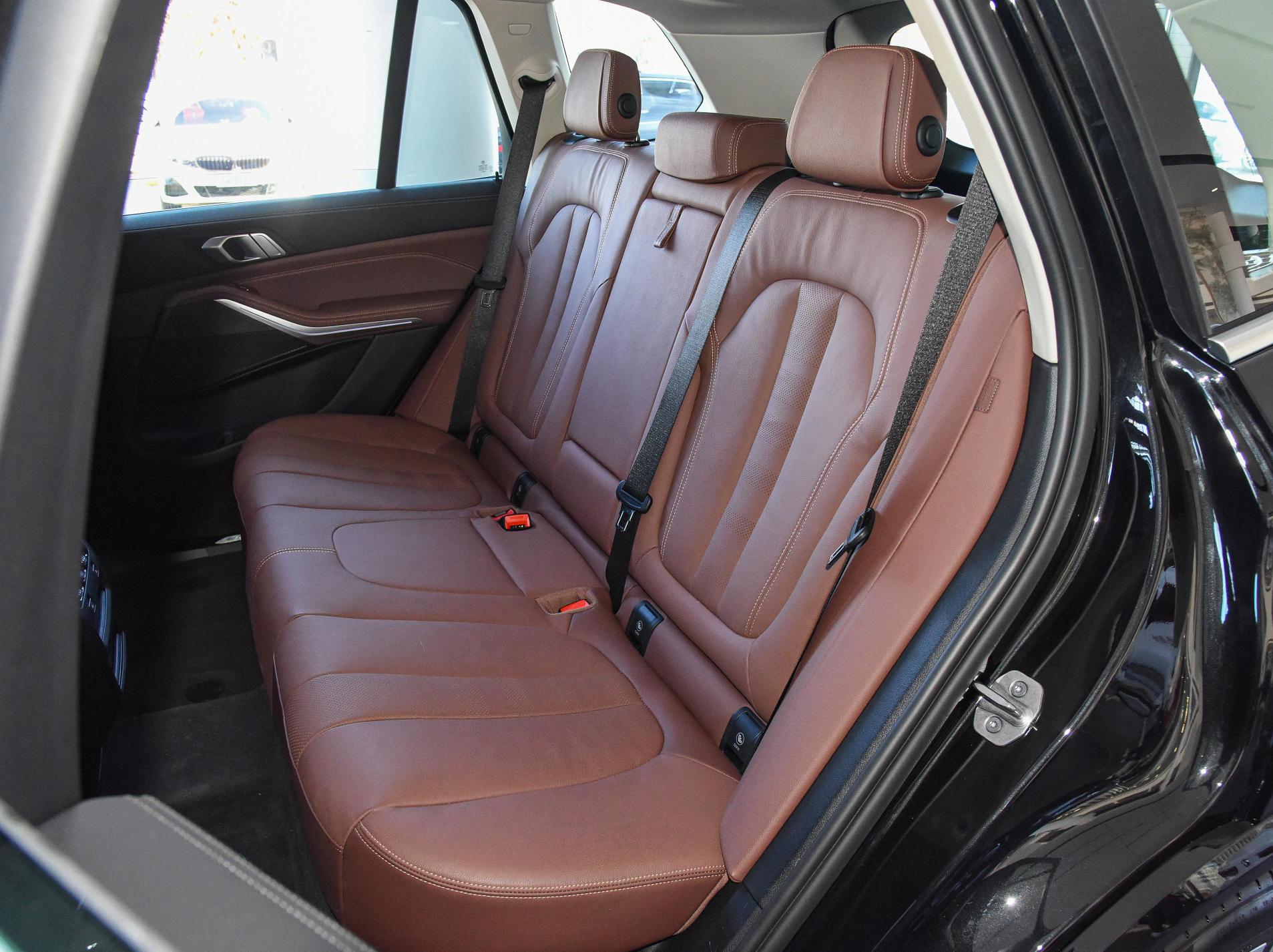 鐞嗘兂one鍜寈5,鐞嗘兂one瀵规瘮瀹濋┈X5