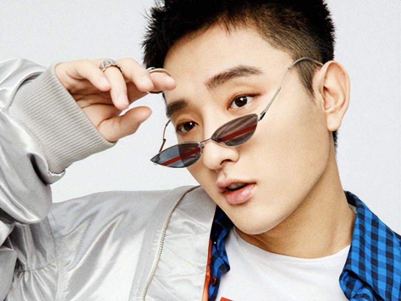 于小彤先跟海陆还是陈小纭在一起,陈小纭和海陆爆料于小彤