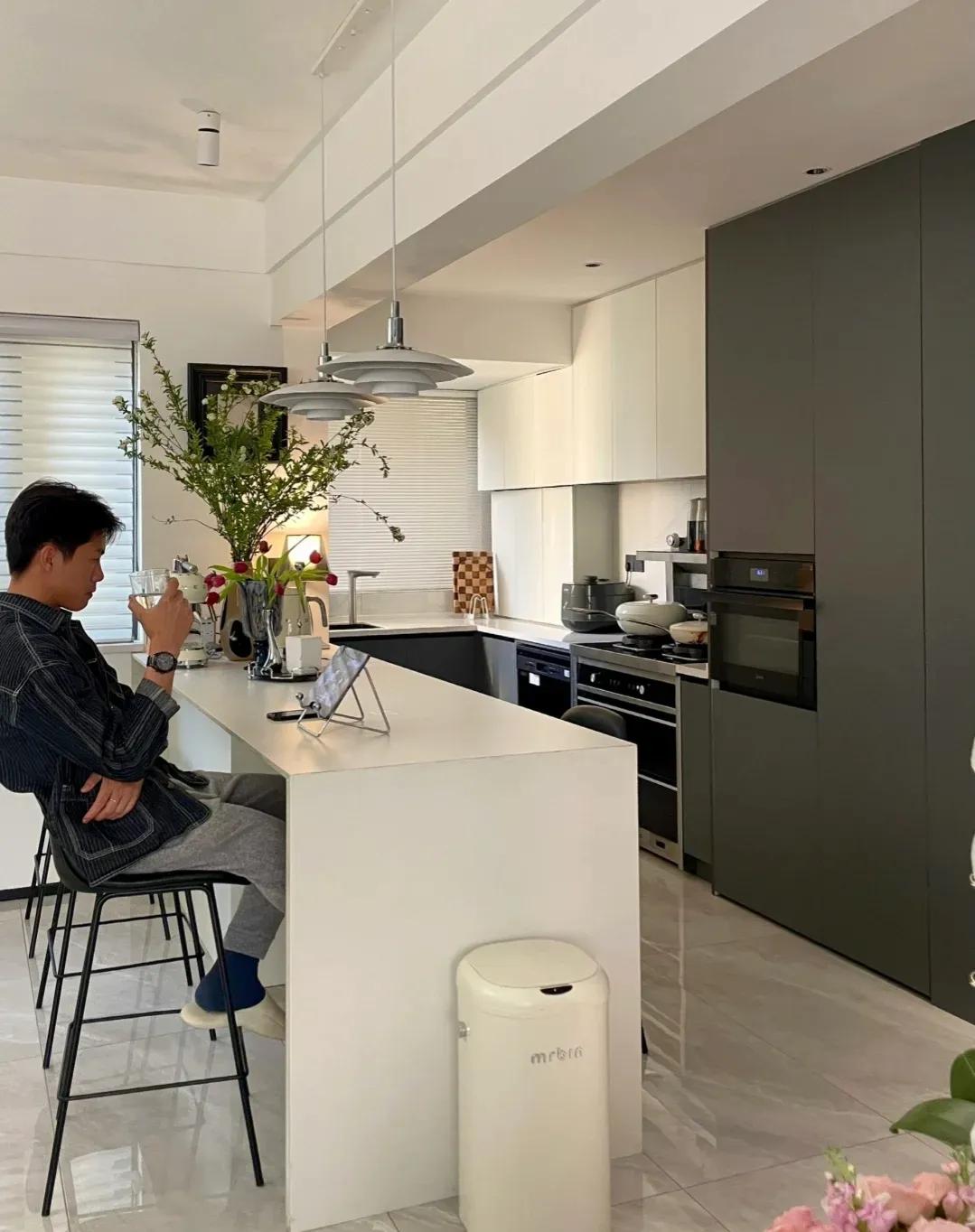 广东夫妇拒绝过度装修，把101平米新房装修得太漂亮，堪称教科书