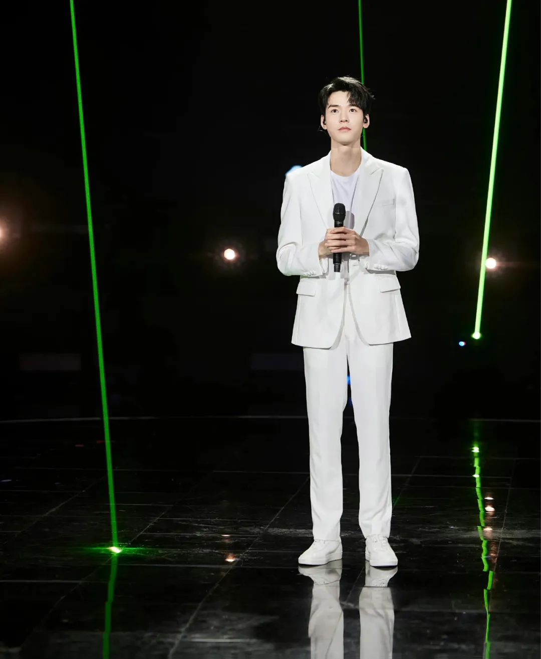 叔系帅哥金世佳,身高190以上的明星金世佳