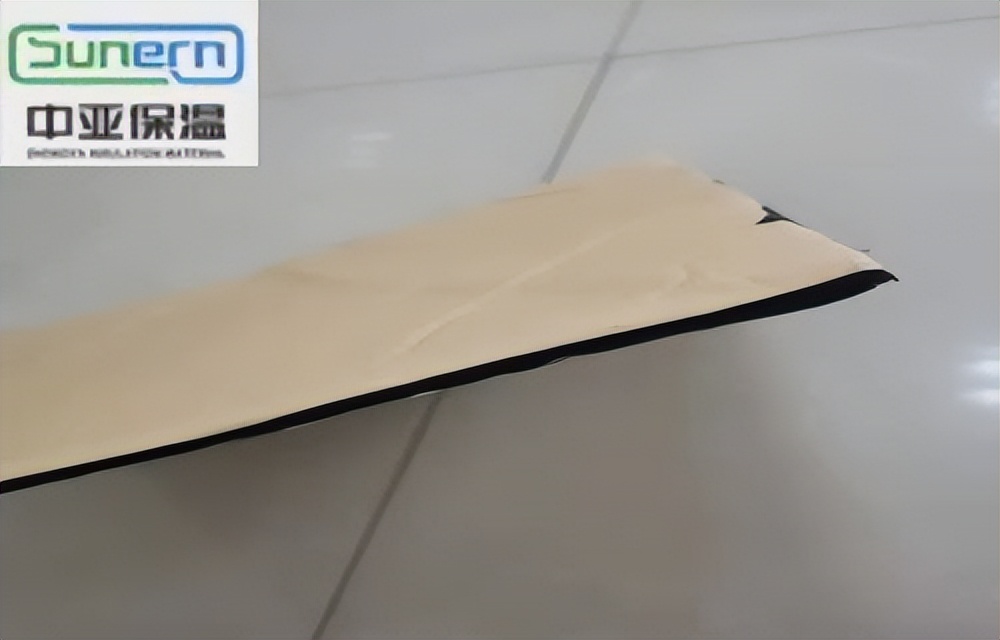 自粘橡塑隔热板厂家报价,自粘橡塑隔热铝箔板批发价