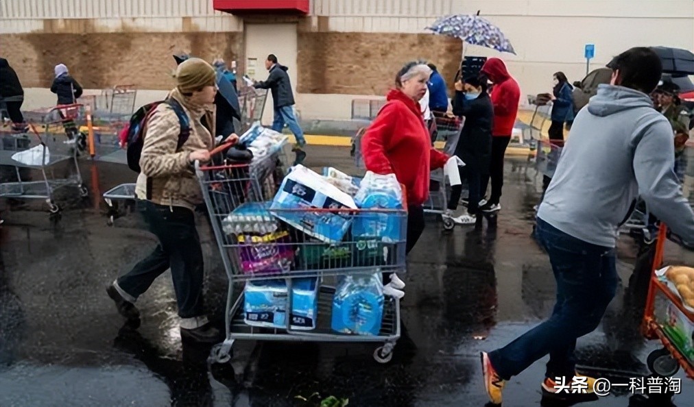 中国产品引发外国人排队买,中国制造有多牛国外爆火