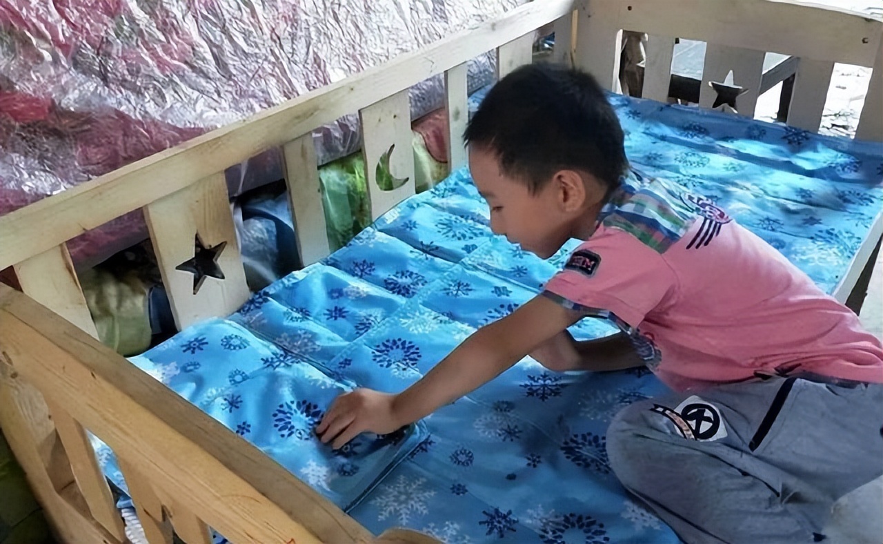 90后女孩跟乞丐私奔,90后女孩和乞丐私奔