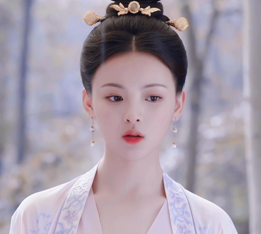 没常识、不识字、不会乘法口诀，这些顶流“文盲”凭什么会红？