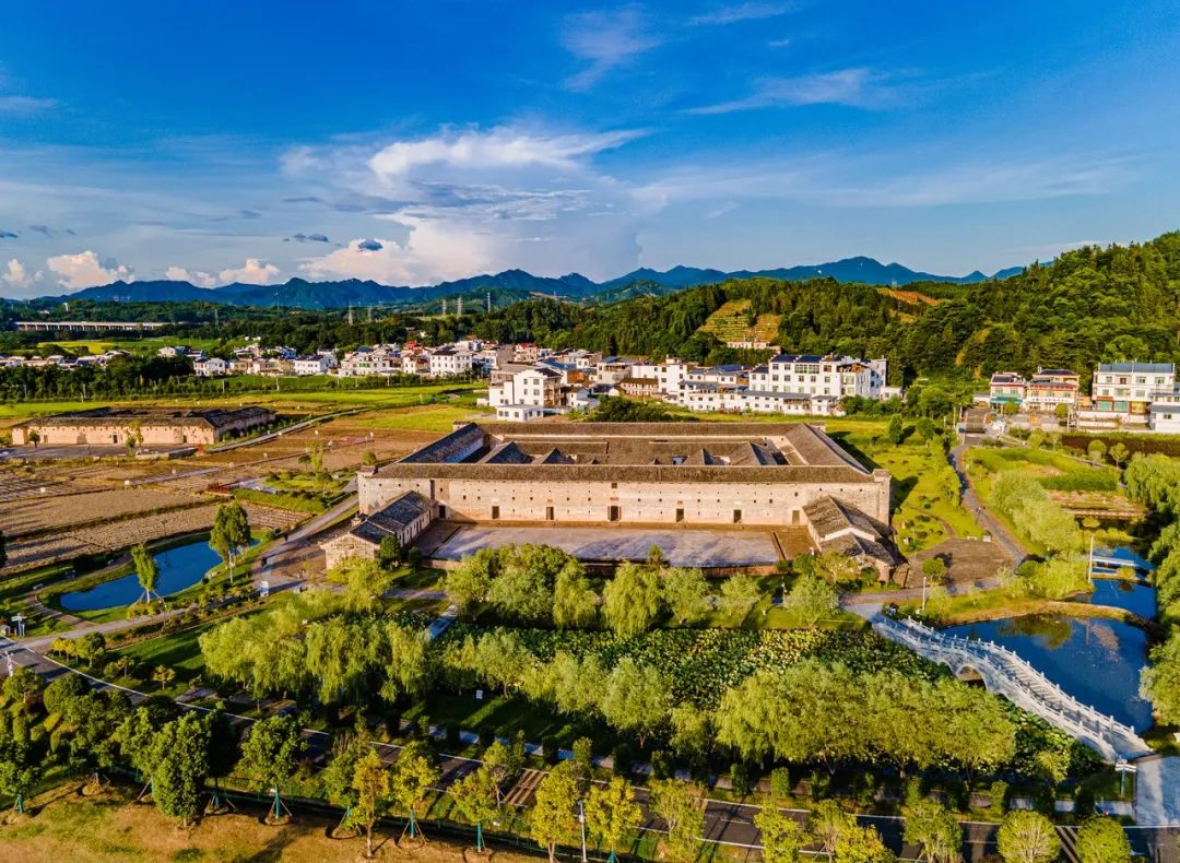 张颂文说的是客家话还是粤语,张颂文难怪会说客家话