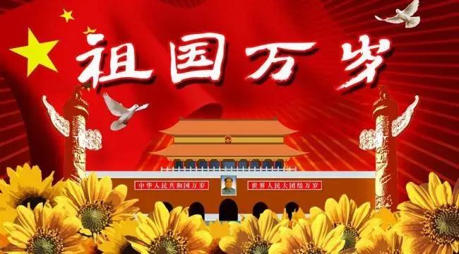 张明敏斜插肩衣服,张明敏白色长衫