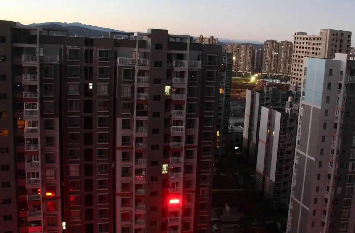 住宅小区当墓地放骨灰盒,住宅小区放骨灰盒改变了房屋性质