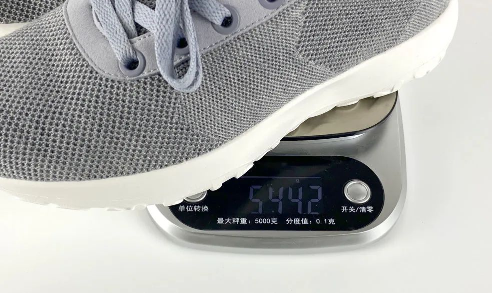 用4亿元的设备做一双500g的防水羊毛鞋,比雪地靴更暖和舒适