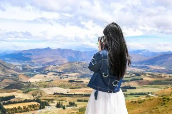 好好赚钱用心生活并没有错,好好赚钱吧过自己想要的生活