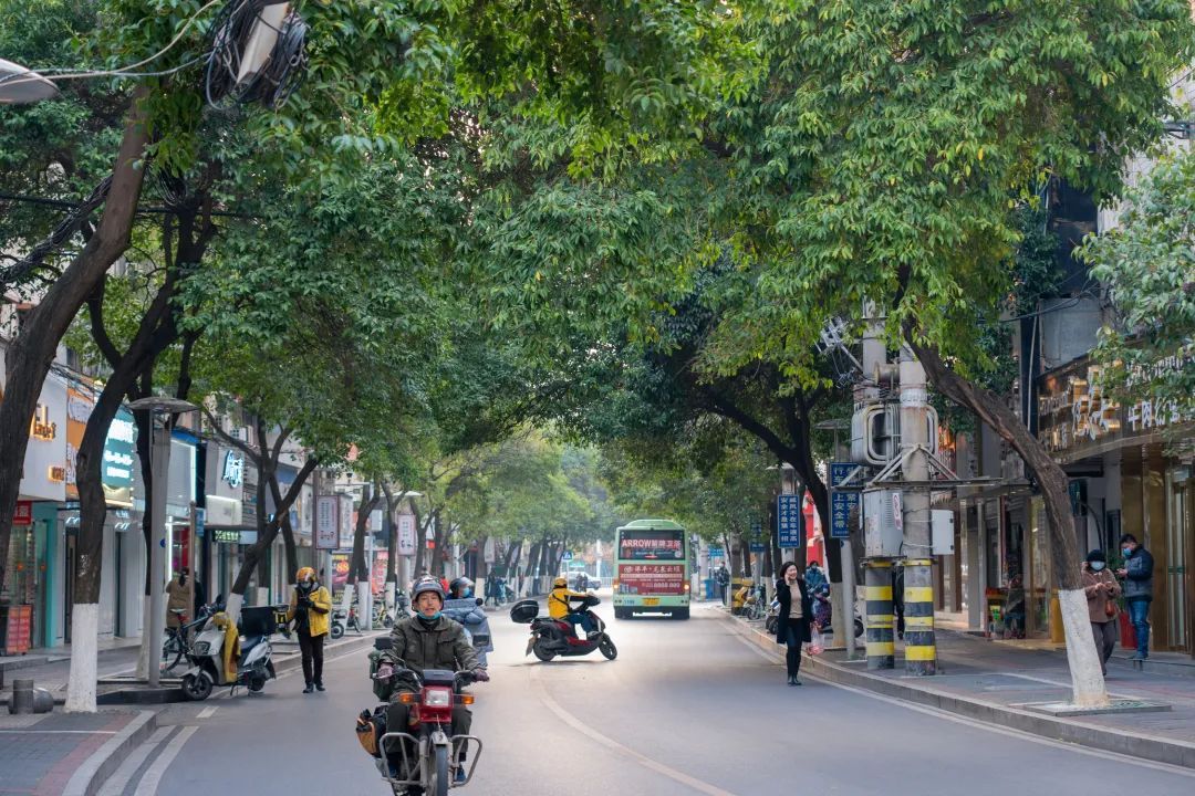 寻街|据说，这条路上藏着荆门仅存的两座古城门...