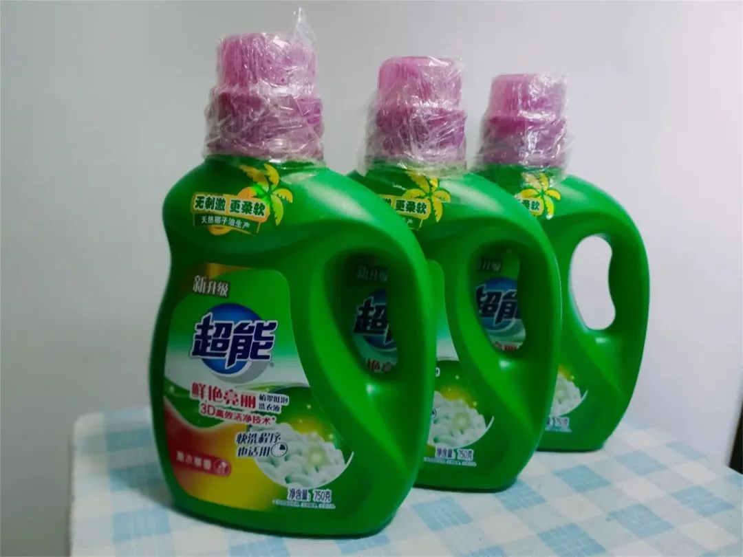 “洗衣液奶茶”被火速下架，这个短命网红产品为啥引发强烈质疑？