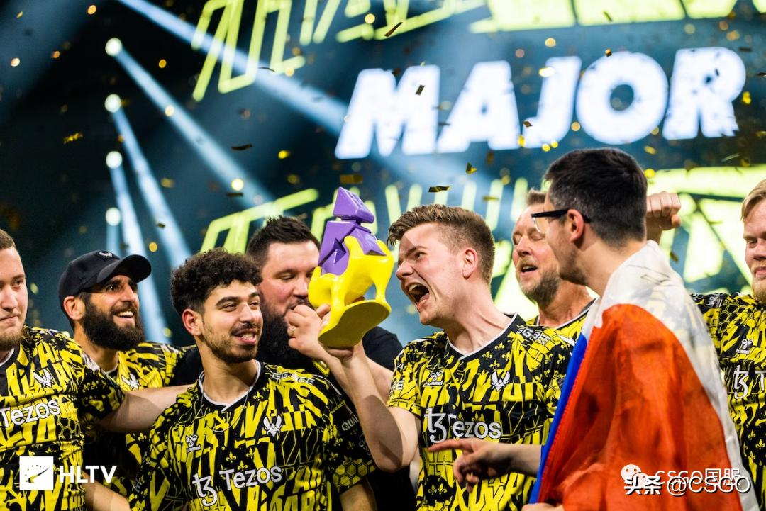 vitality巴黎夺冠球星卡,阿杜major五冠