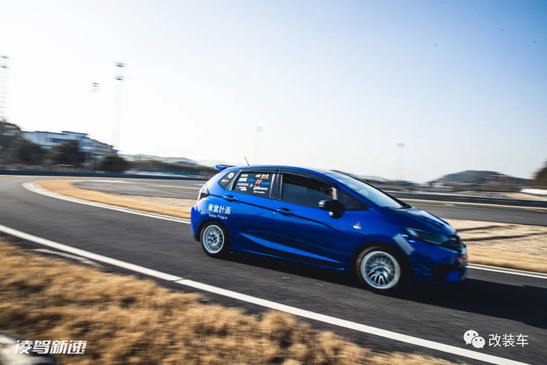 第四代全新飞度曾经的平民超跑gk5,18款本田飞度gk5舒适版改装