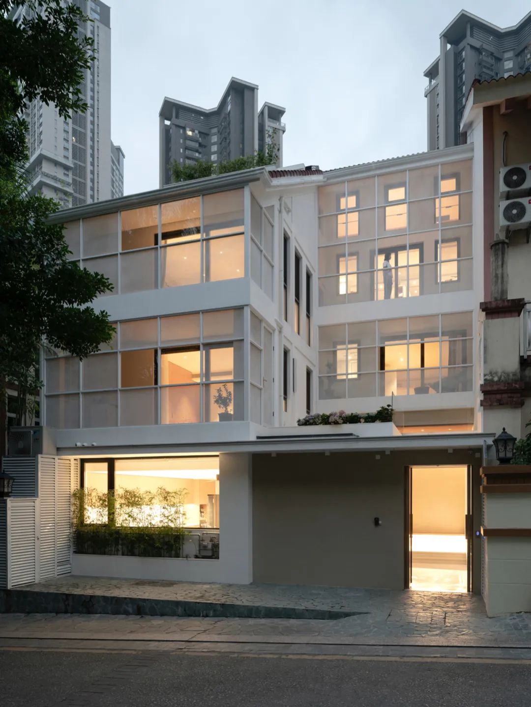 深圳一家六口给别墅装上大蚊帐,深圳一家六口别墅