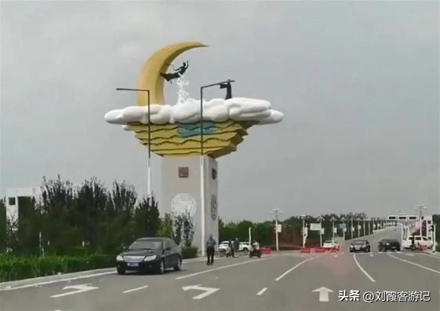 鲁山耗资700万牛郎织女雕像,鲁山牛郎织女雕塑值不值那么多钱