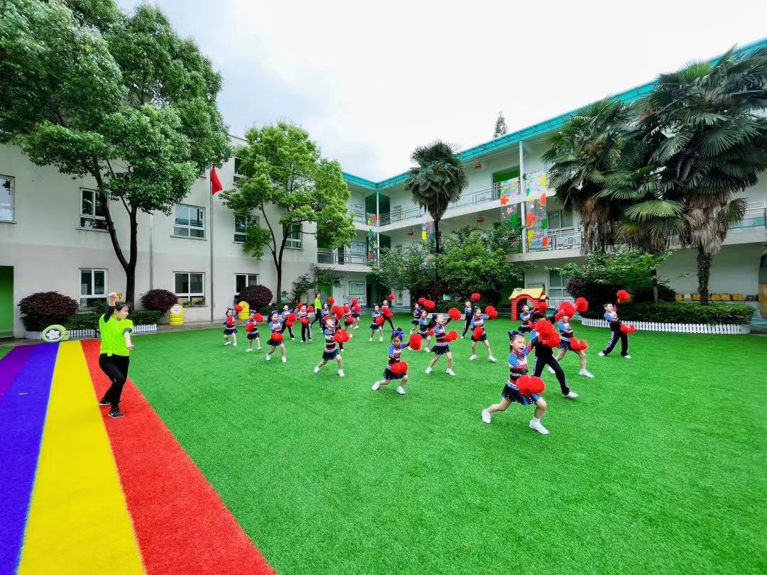 蔚蔚幼儿园六一,蔚蔚幼儿园课程