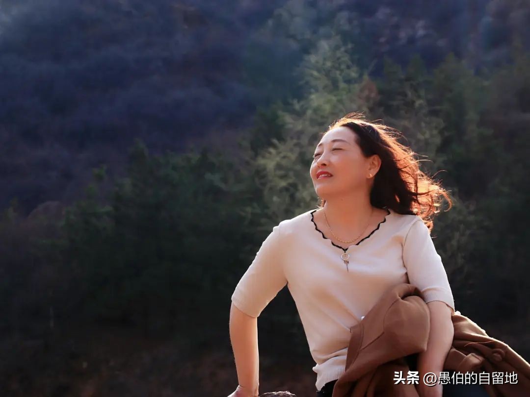 纪实：从小辍学的她，竟因半本旧书，最终翻身做了老板