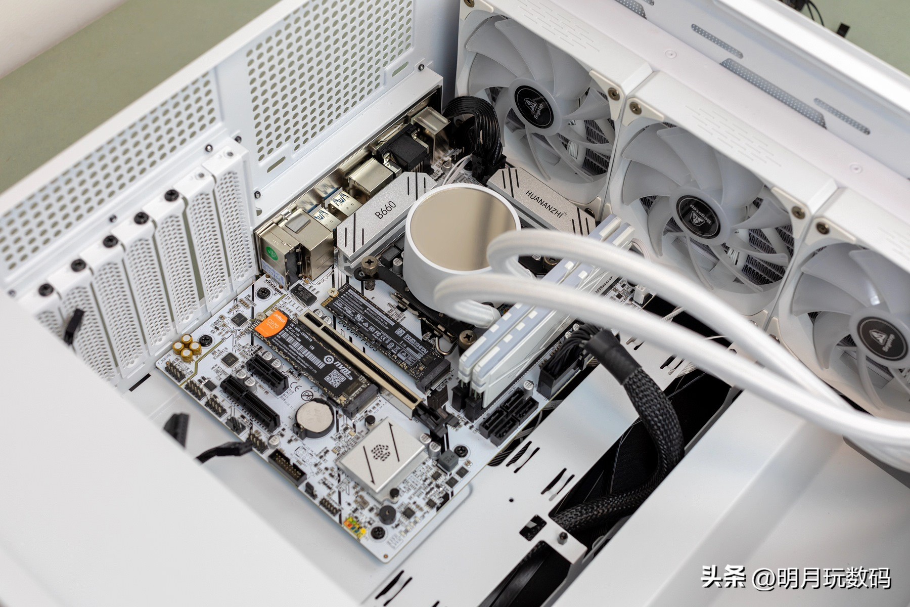 华南b660plus主板怎么样,高端b660m主板对比评测