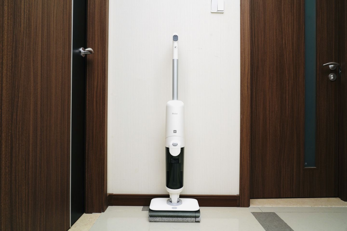 硅胶洗地机和滚刷洗地机,洗地机有必要买吗