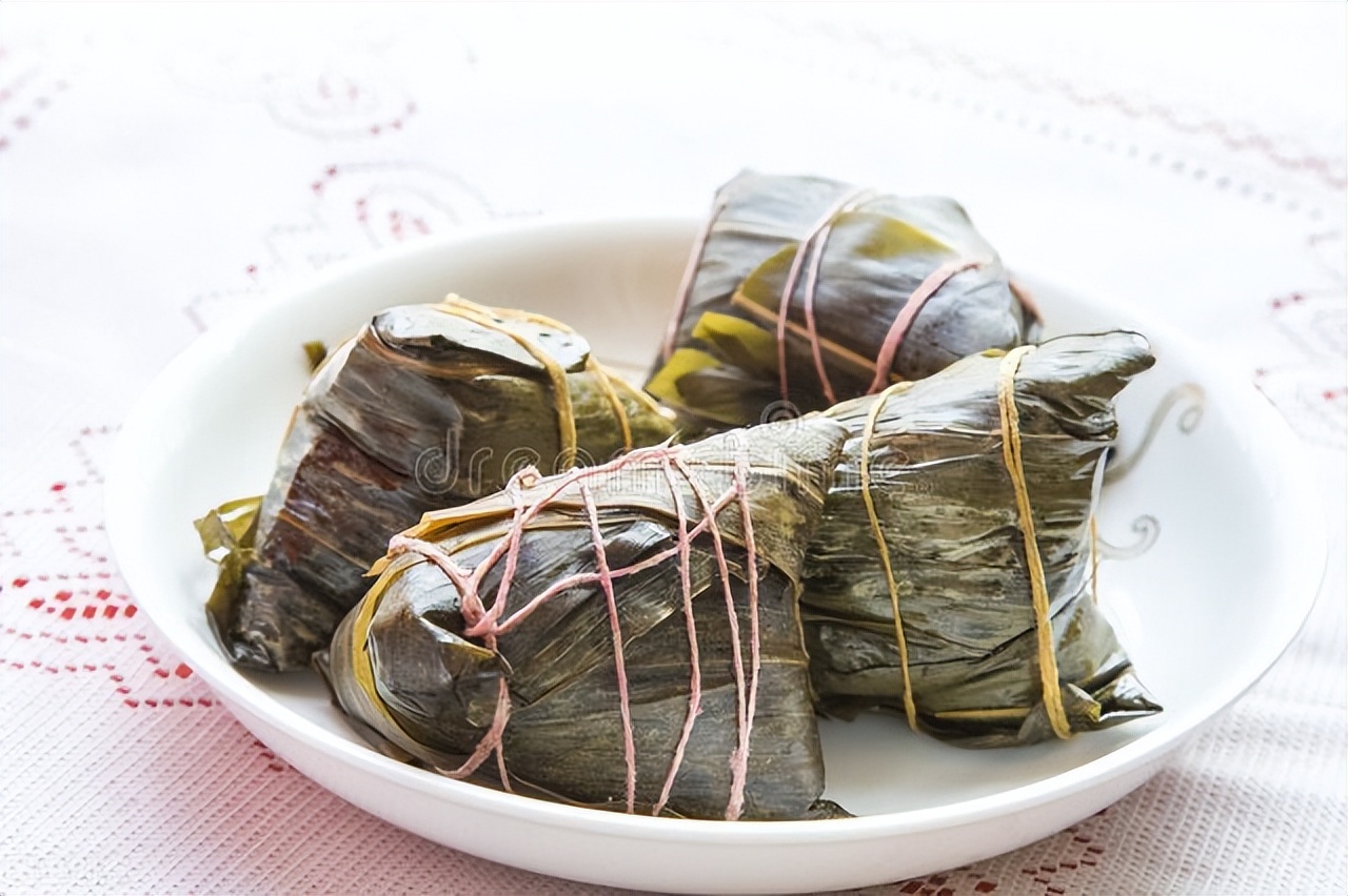 为什么自己煮的粽子不好吃？水里多放2样，清香四溢，更软糯可口