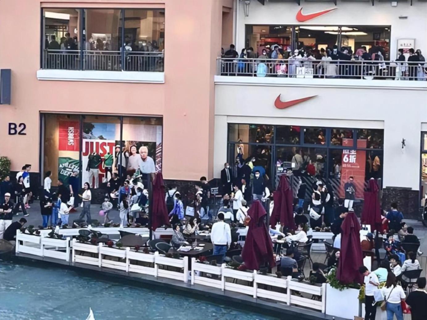 奥特莱斯与唯品会的关系,奥特莱斯和唯品会的关系