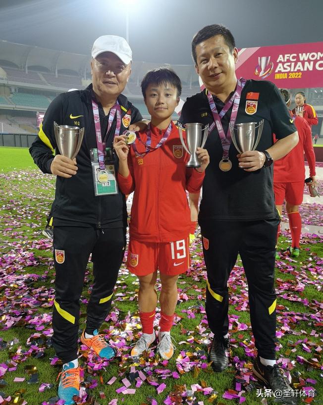 单场轰3球，沈梦雨彻底征服欧洲，中国球迷盛赞：上海梅西+三球王