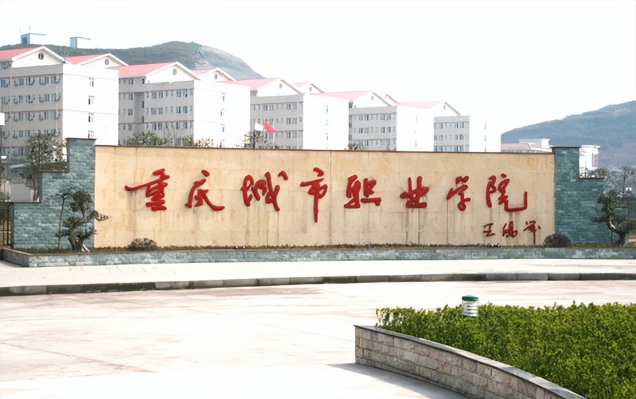 殡仪馆遗体美容师招聘,95后女孩当殡葬师