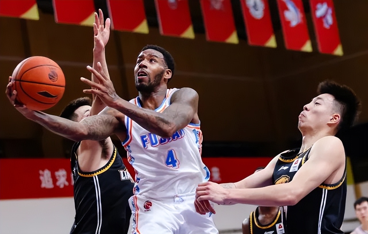 辽宁男篮付豪赛后新闻发布会,付豪砍50分