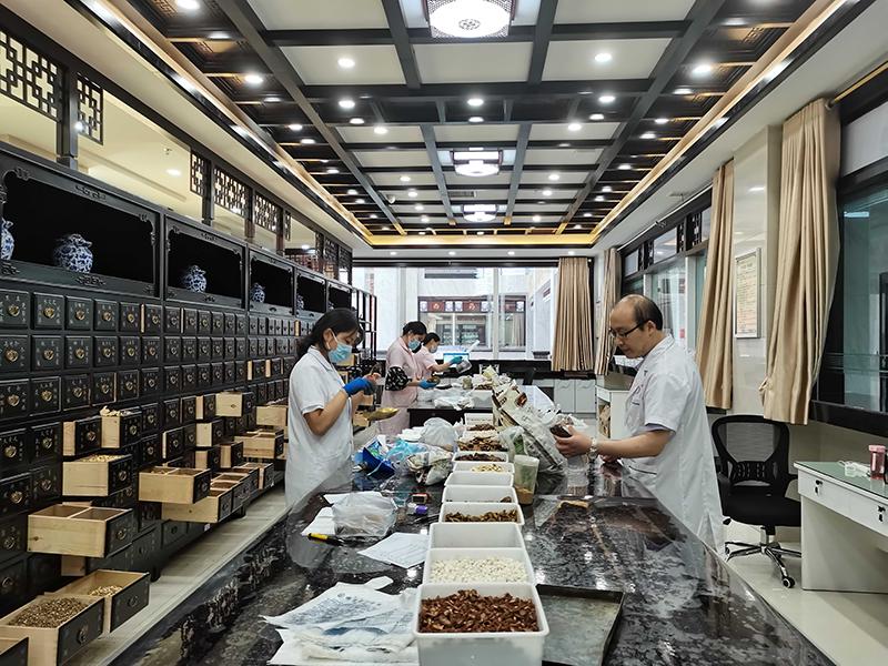 躬耕医道技高德崇——专访“仲景国医传承人”、社旗县中医院副主任医师高崇