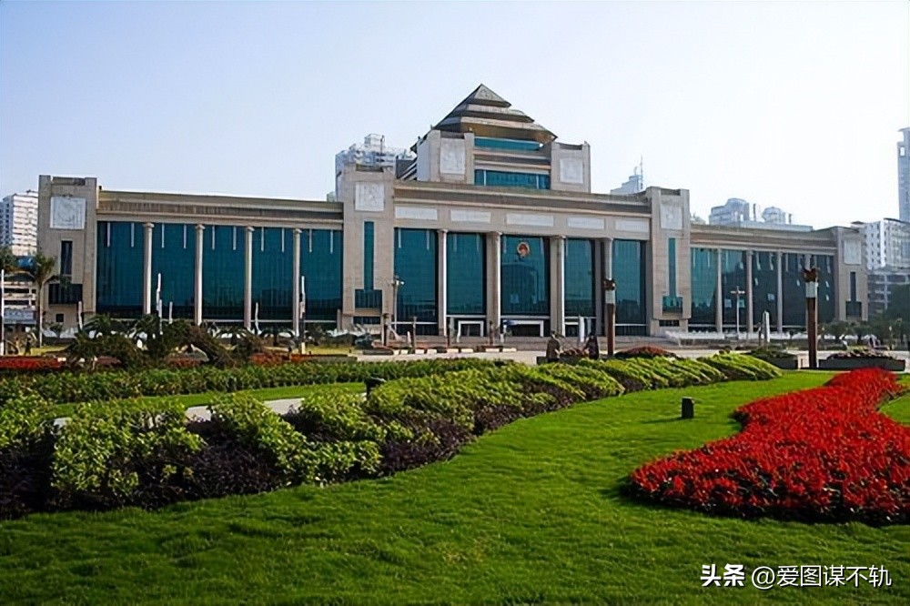 广西最大的广场视频,广西最大的广场