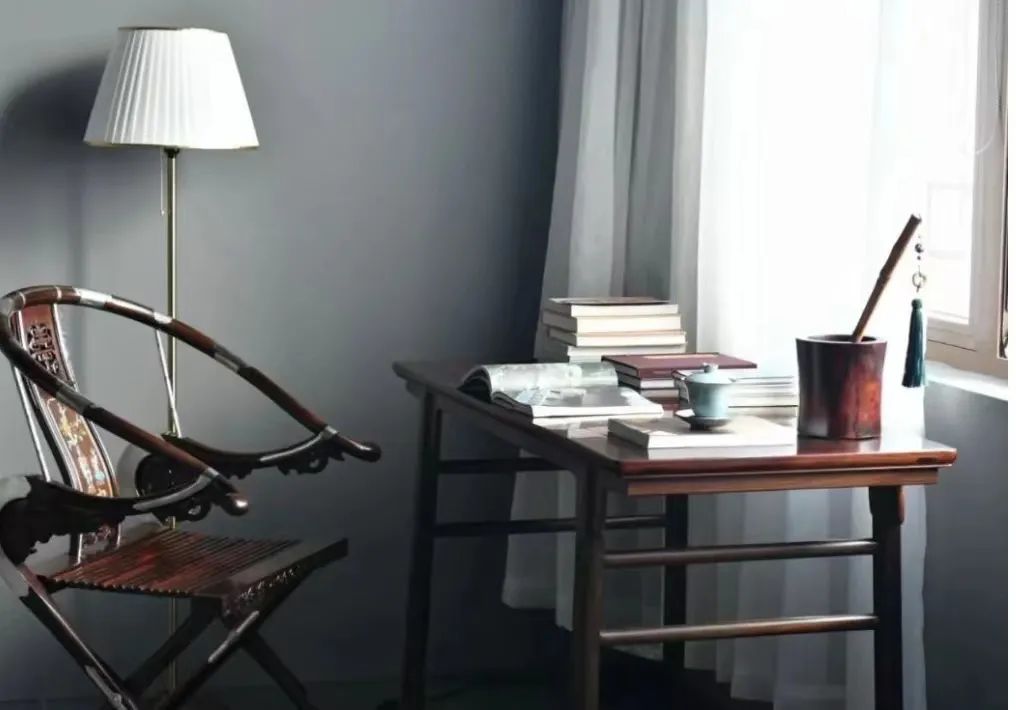 后悔了，“赚钱看客厅，存钱看卧室”，如此，家庭兴旺的不二法门