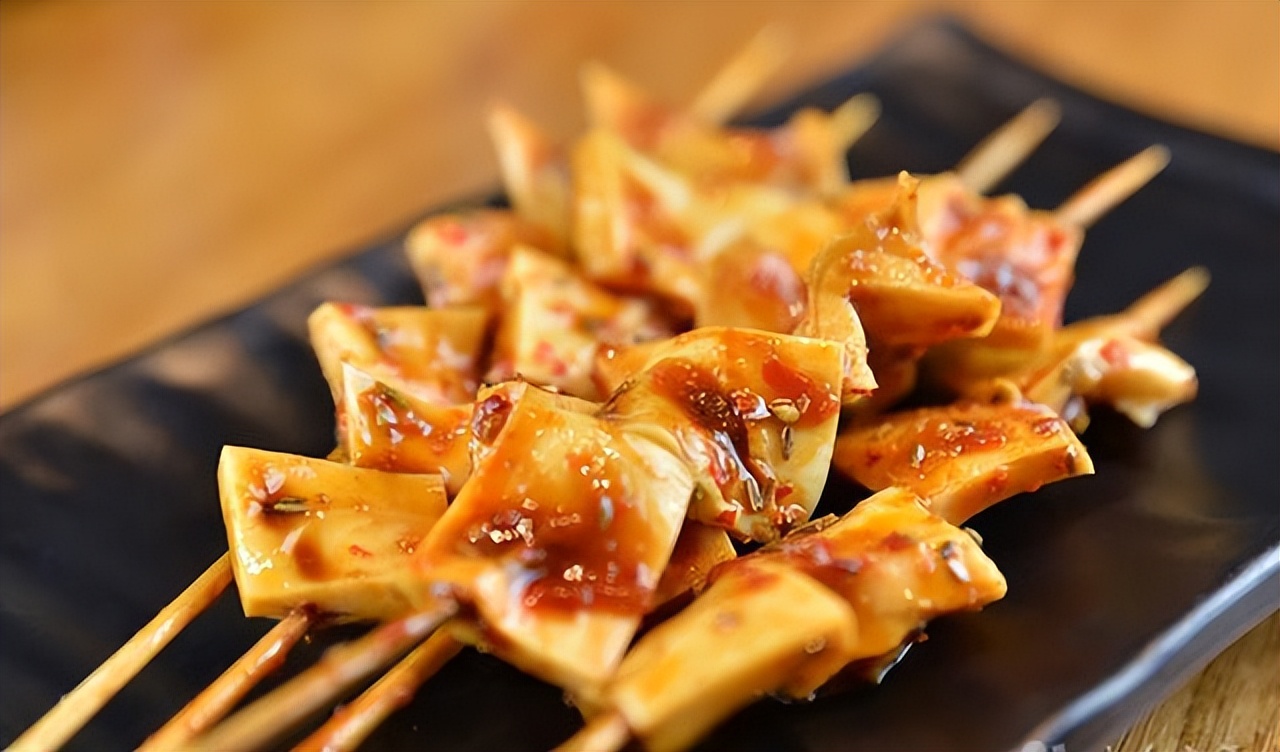 烤小棒让你享受到纯正的烧烤美食,烤小棒烧烤