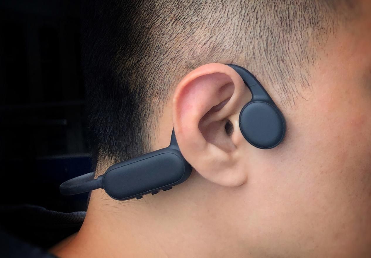 骨传导耳机值得买吗,入耳式耳机和骨传导耳机哪个好