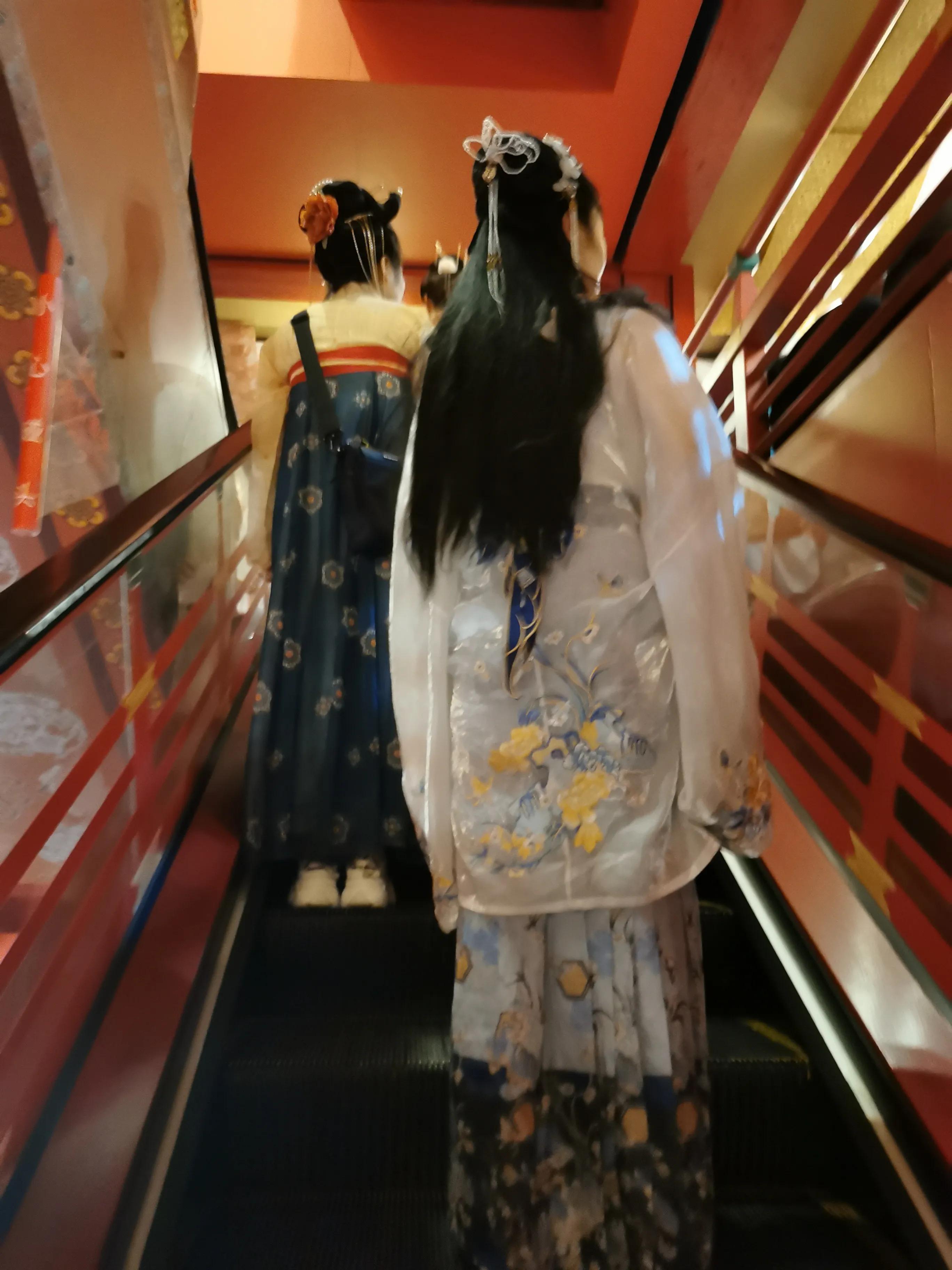 西安厚重的古城,西安大唐不夜城长安十二时辰穿越