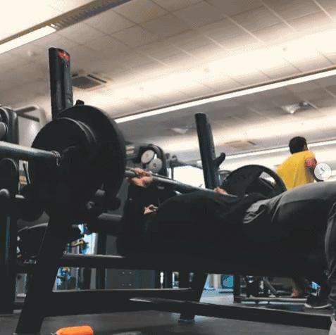 左右胸肌不一样大怎么练,胸肌左右不对称教你一招直接改善