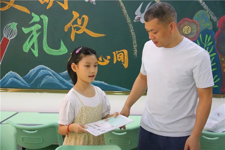 最美校园开学季,最美开学季逐梦新征程