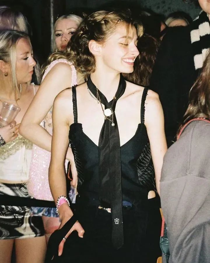 秀场时尚配饰,各大潮流时装走秀