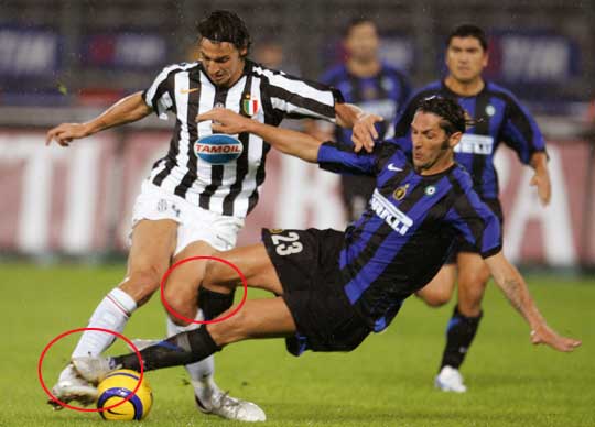 伊布退役兹拉坦,伊布退役纪念球衣