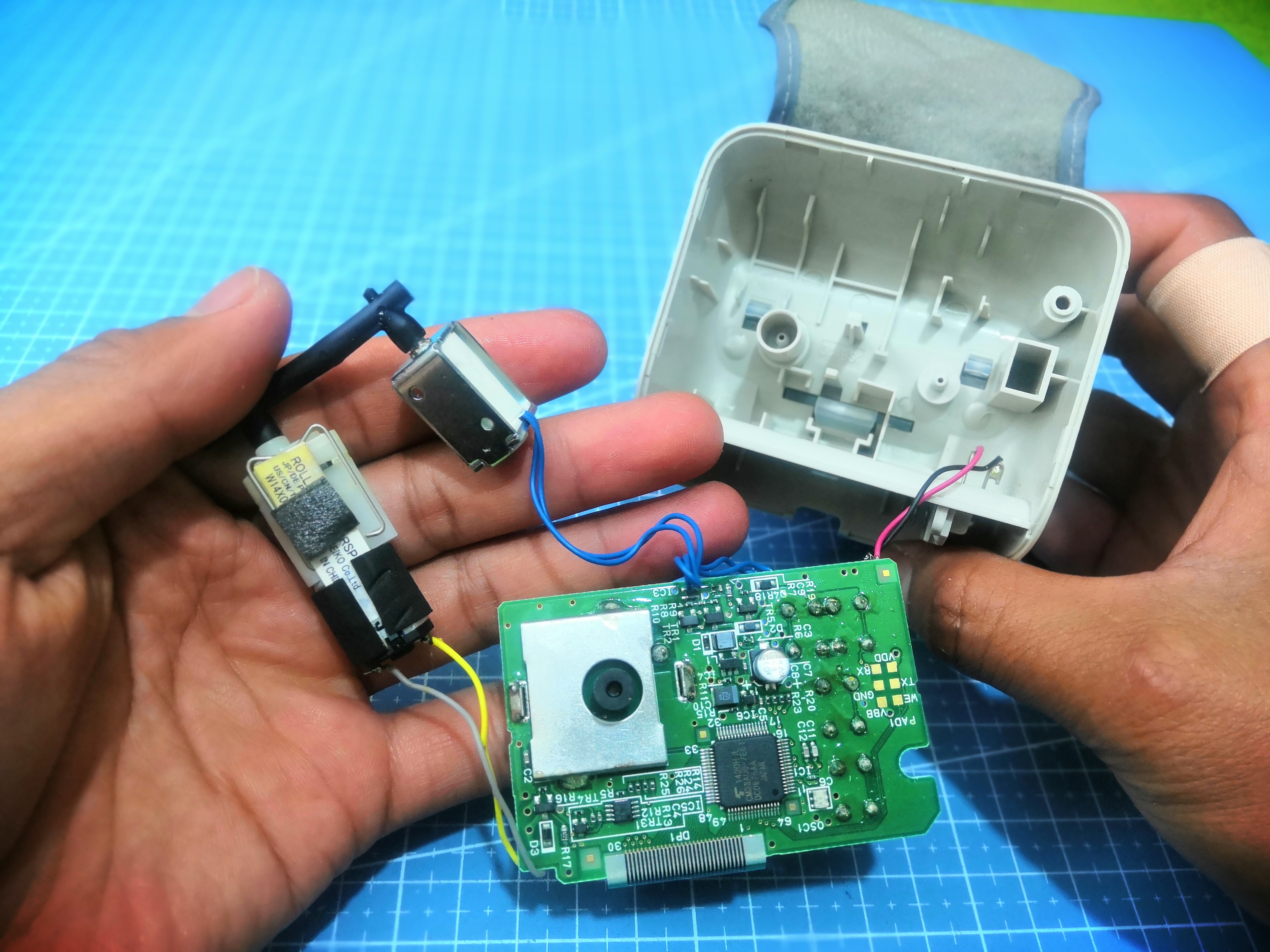 欧姆龙血压计hem-6200价格,omronhem8102a电子血压计调节方法