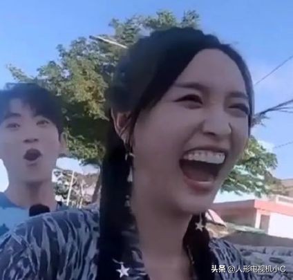 刘涛做的是全瓷牙还是烤瓷牙,刘涛做烤瓷牙的前后对比图