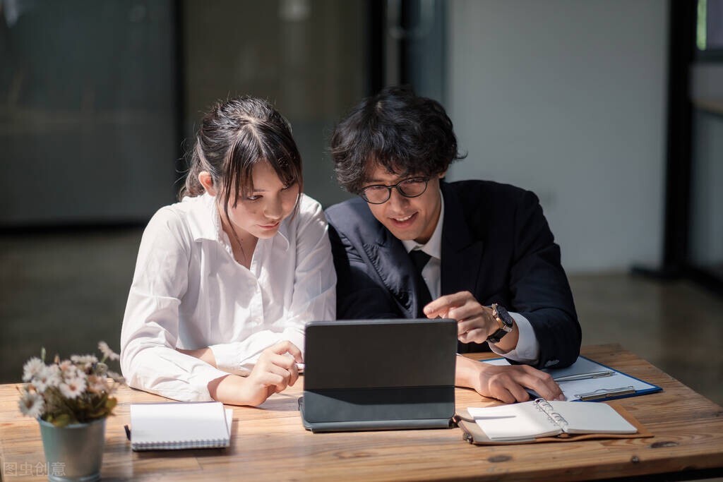 2022自媒体做哪个领域容易赚钱,自媒体新手怎样快速赚钱