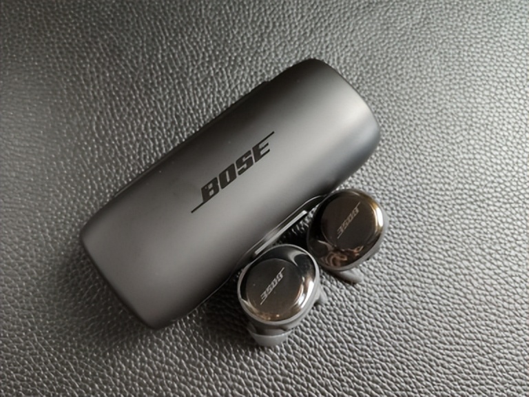 蓝牙耳机性价比高的有哪些品牌,蓝牙耳机什么品牌比较好又实惠