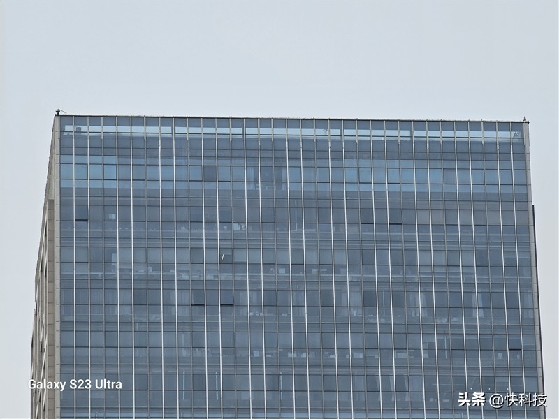 三星galaxys22超大杯,三星galaxys23ultra湖屿蓝评测