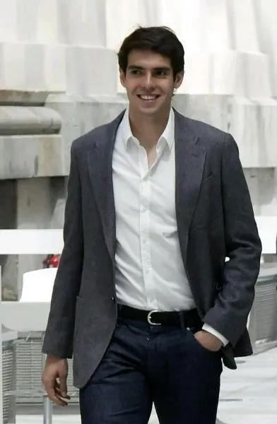 克里斯蒂亚诺罗纳尔多足坛帅哥,天下足球足坛10大帅哥