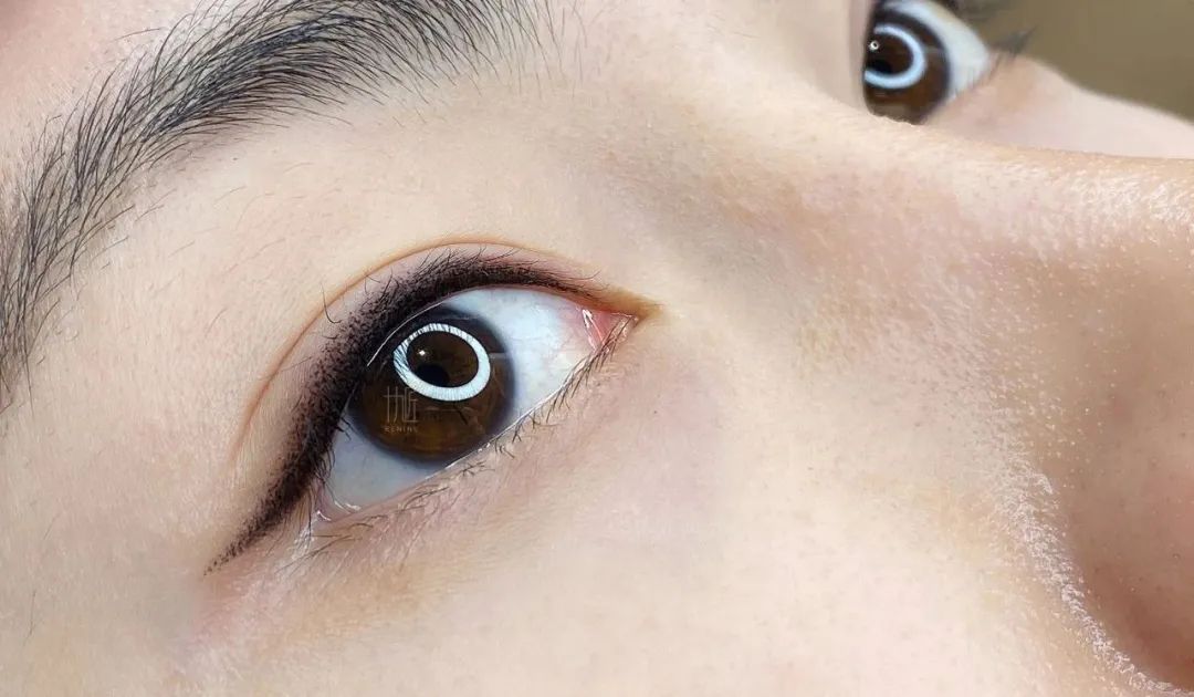 美瞳戴起来不痛吗,做美瞳线用什么舒缓乳不痛