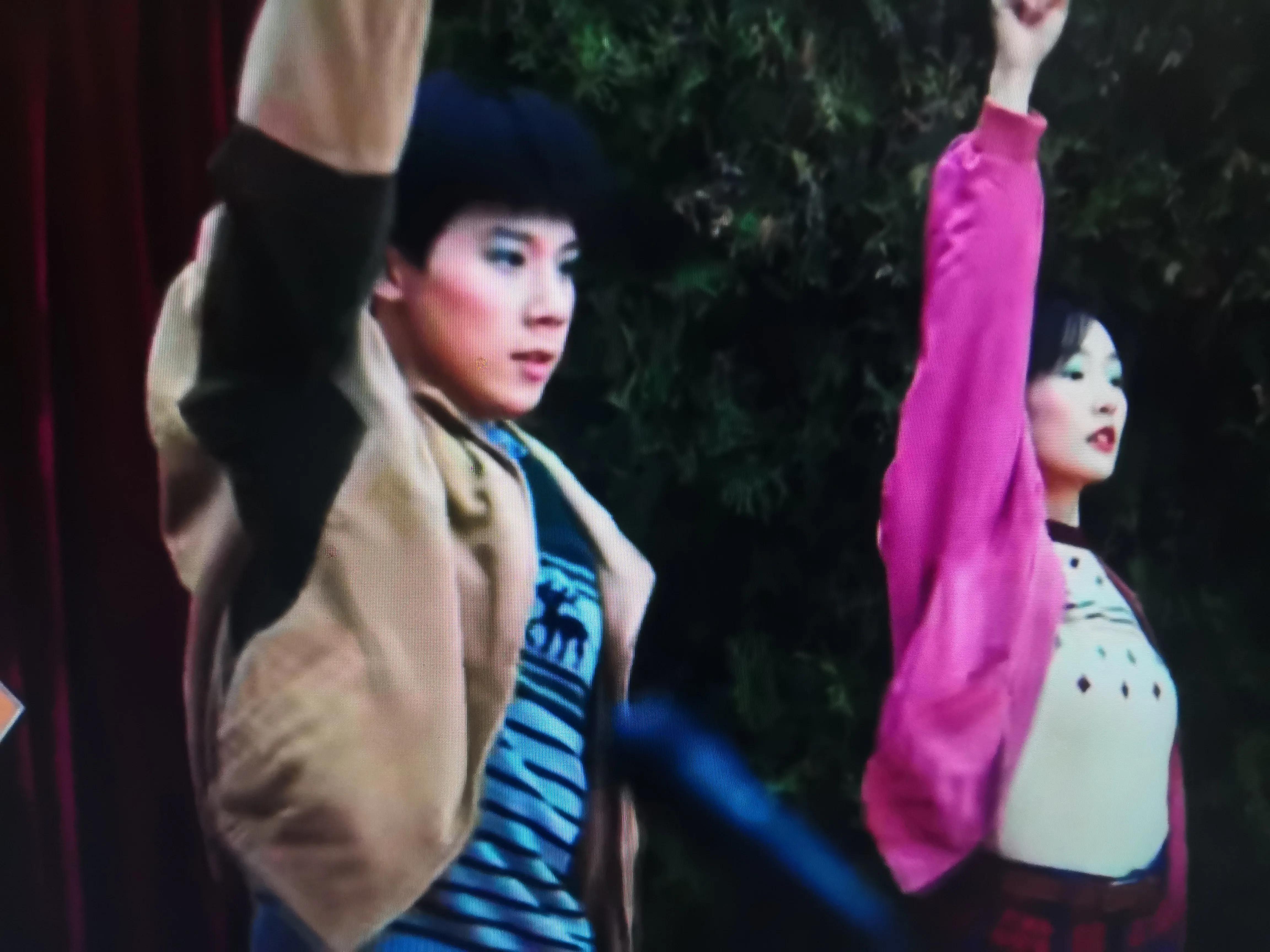 我们的日子小雪花跳舞视频,我们的日子雪花长大后好看吗