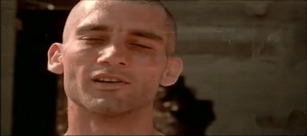 拒演007甘当“蓝领邦德”，克里夫·欧文称一生只结一次婚